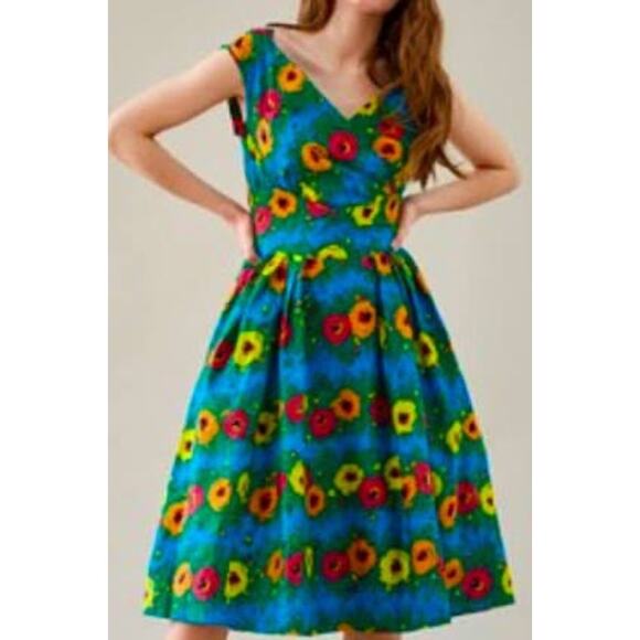 EMILY AND FIN 50's STYLE RETRO COTTON FLORAL DRESS S ETHICALLY MADE Y2K - Picture 1 of 9